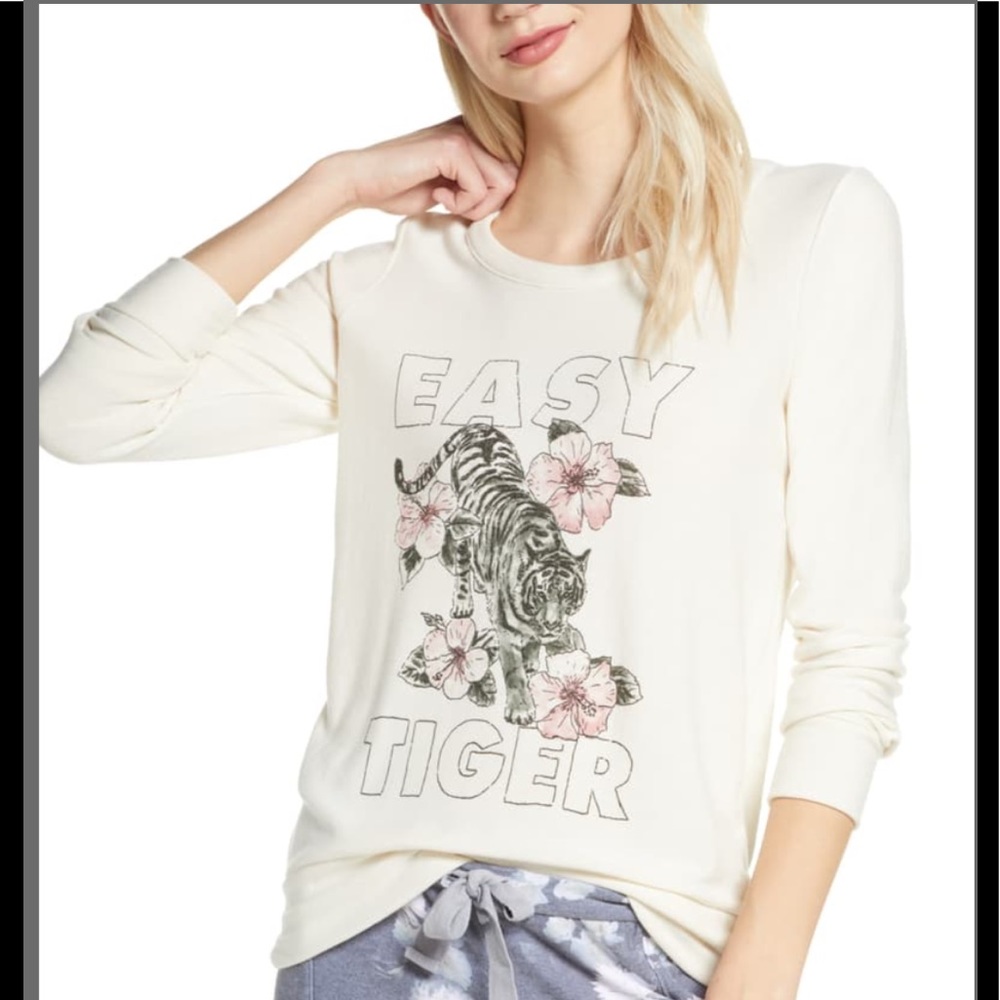 Chaser Sz Small long sleeved top NWT